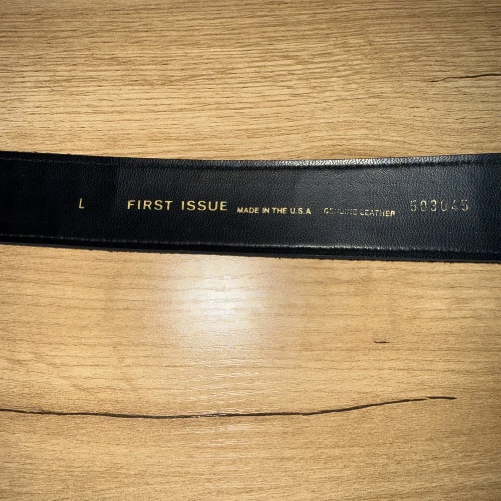 AM Made In Italy Silver Tone Belt Buckle 3” Blue Leather Belt USA Size L‎ 37”